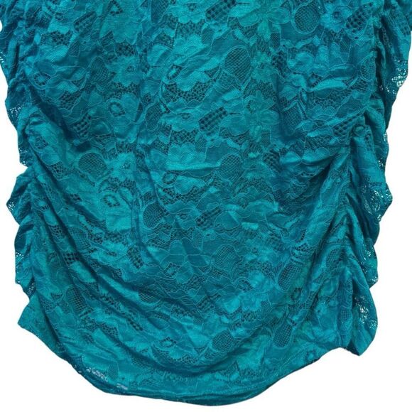 Torrid Aqua Blue/Green Stretch Lace Crew Neck Cinch Side Tee Size 2 2XL - Picture 10 of 14